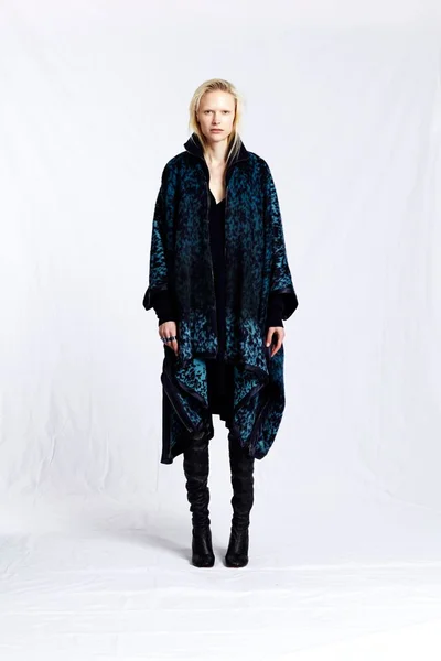 Look 15